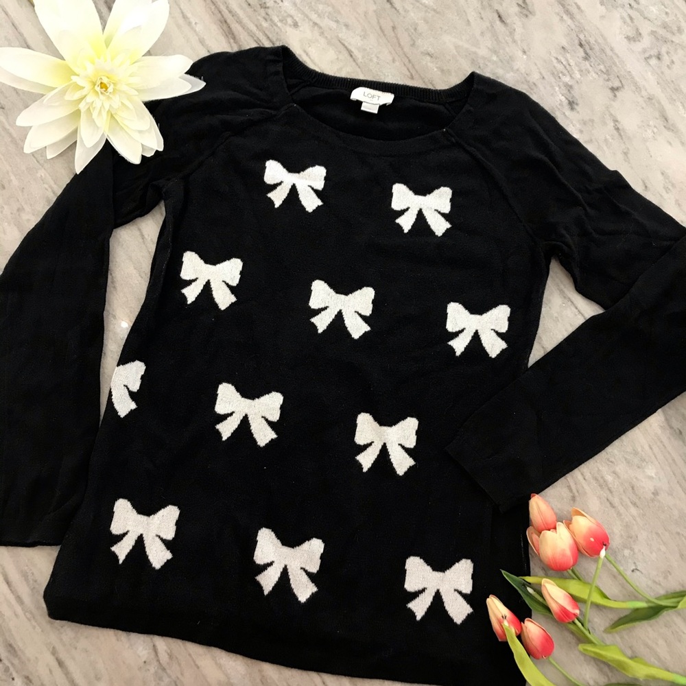 LOFT sweater - black with white bow pattern